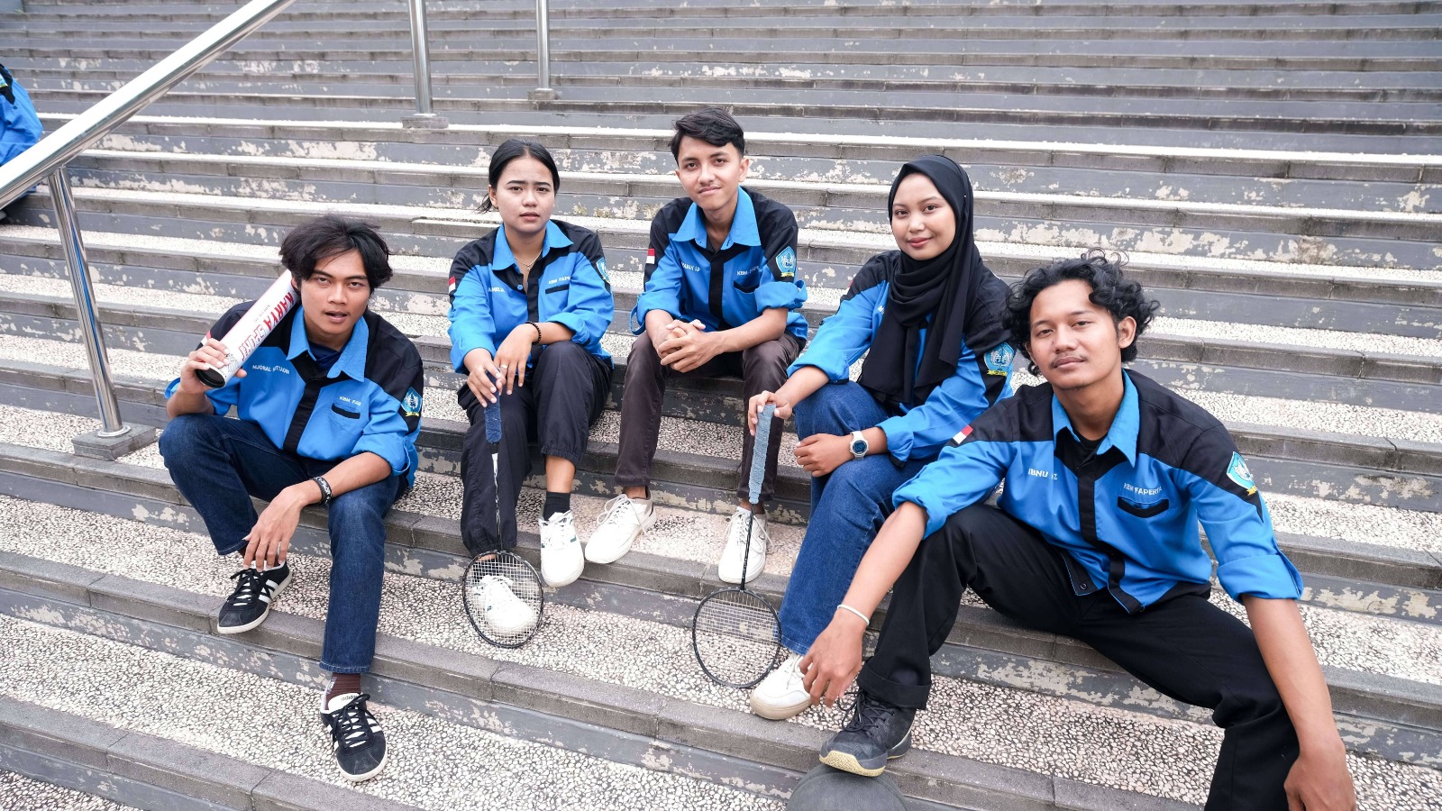 Anggota Divisi Keolahragaan